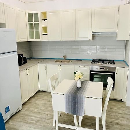 Cozy Central Apartment With 2 Rooms 부쿠레슈티 외부 사진