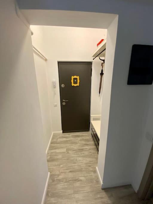 Cozy Central Apartment With 2 Rooms 부쿠레슈티 외부 사진